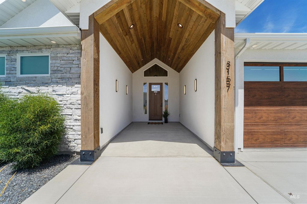 Photo of 3157 Blue Moon Rd, Twin Falls, ID 83301 (MLS # 98956414)