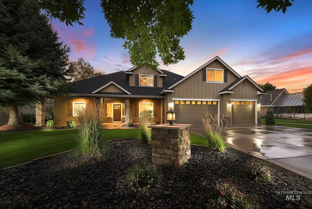 Photo of 367 N Lost Canyon Way, Eagle, ID 83616 (MLS # 98963803)