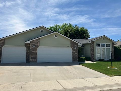 Photo of 2168 N Glennfield Way, Meridian, ID 83646 (MLS # 98988473)