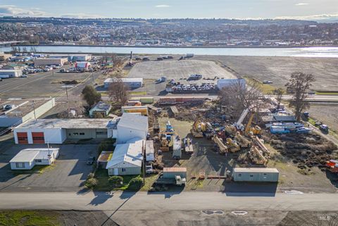 Photo of 1918 Ave N Ave, Lewiston, ID 83501 (MLS # 98972324)