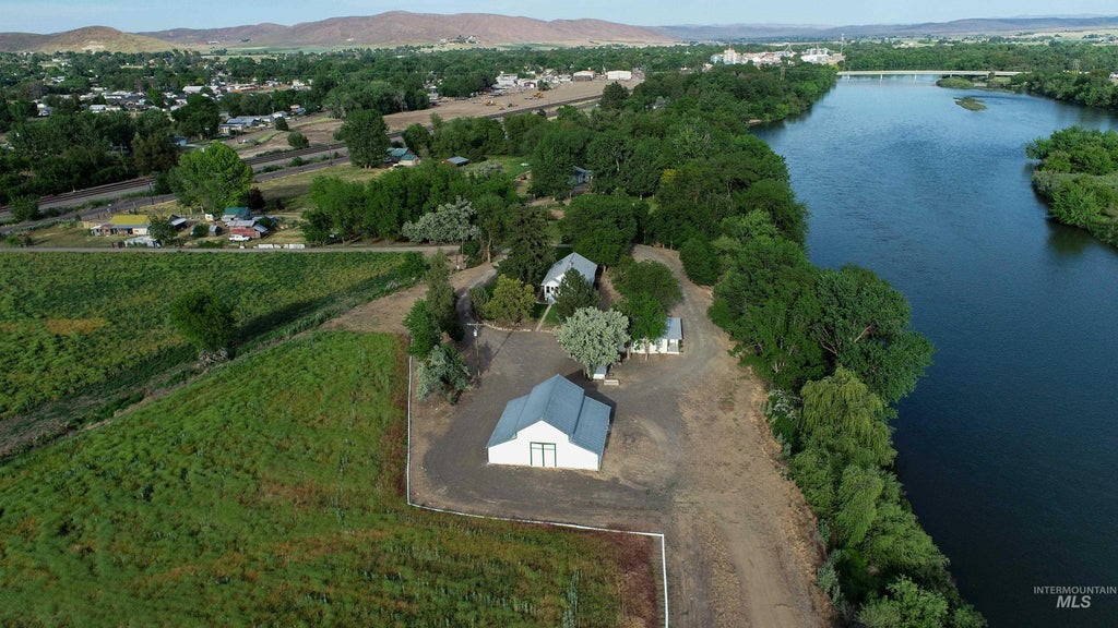 Photo of 1199 County Rd 70, Weiser, ID 83672 (MLS # 98994897)