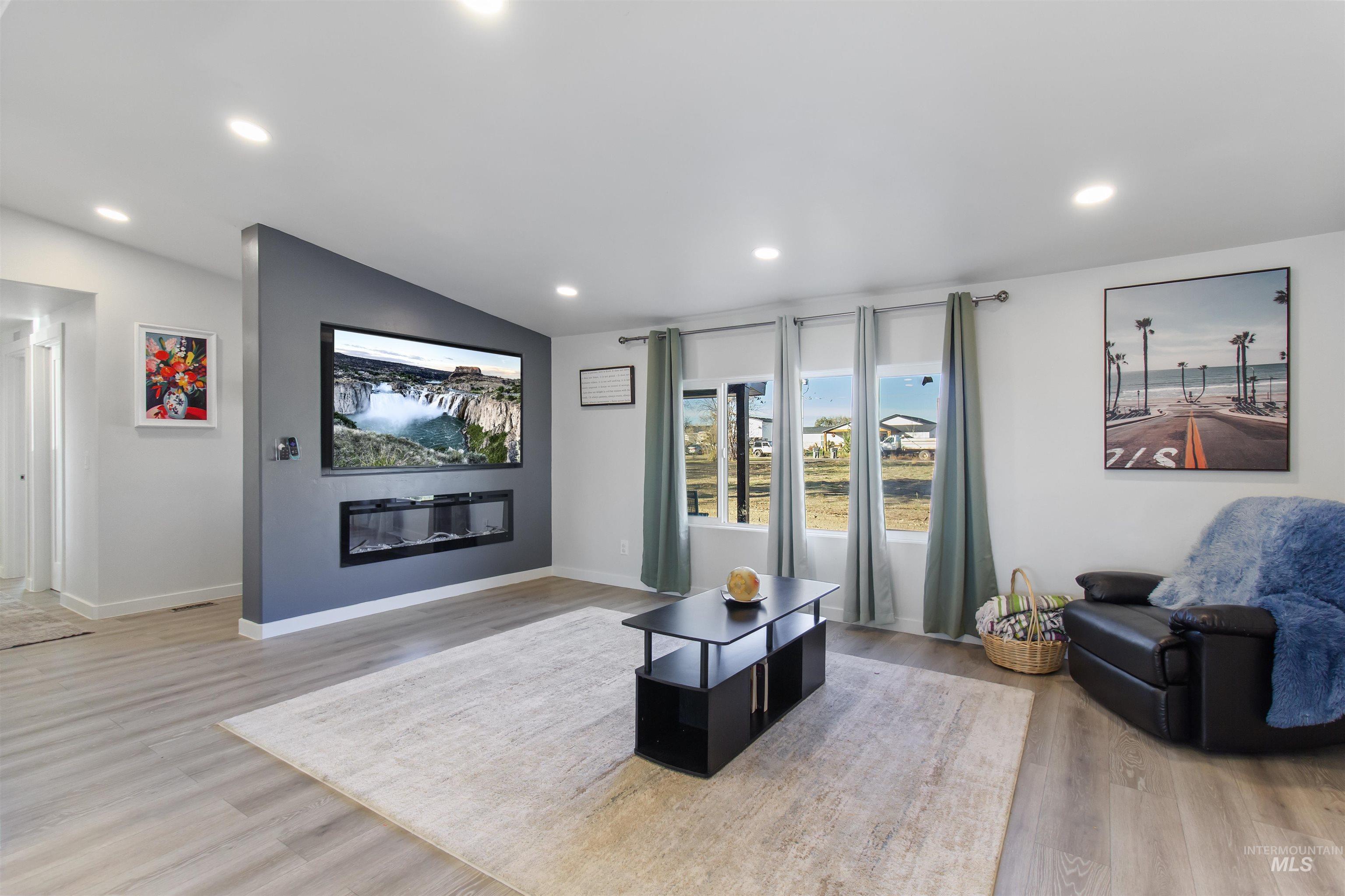 Kimberly, Idaho 83341, United States, 3 Bedrooms Bedrooms, ,2 BathroomsBathrooms,Residential,Active,240972