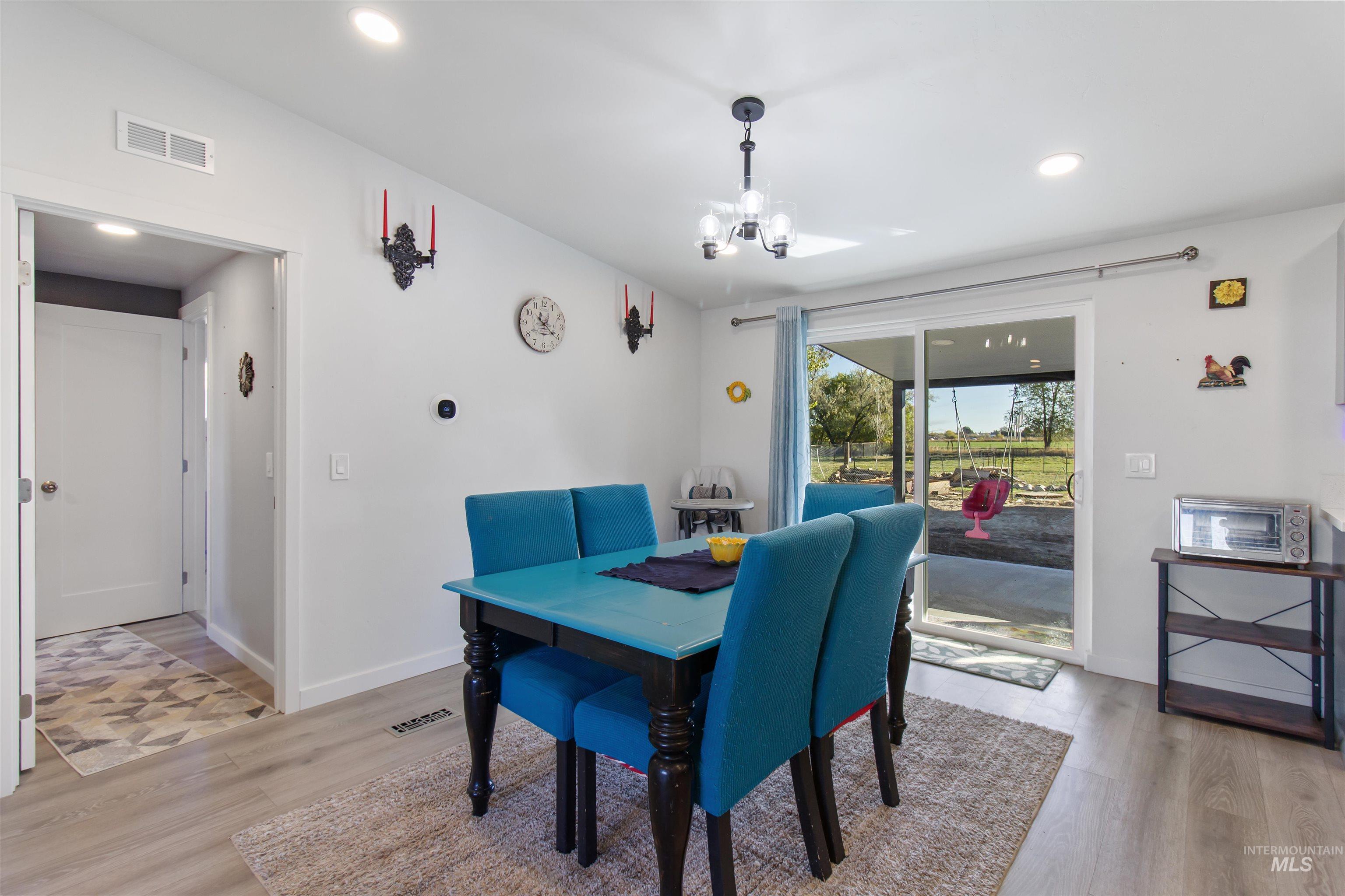 Kimberly, Idaho 83341, United States, 3 Bedrooms Bedrooms, ,2 BathroomsBathrooms,Residential,Active,240972