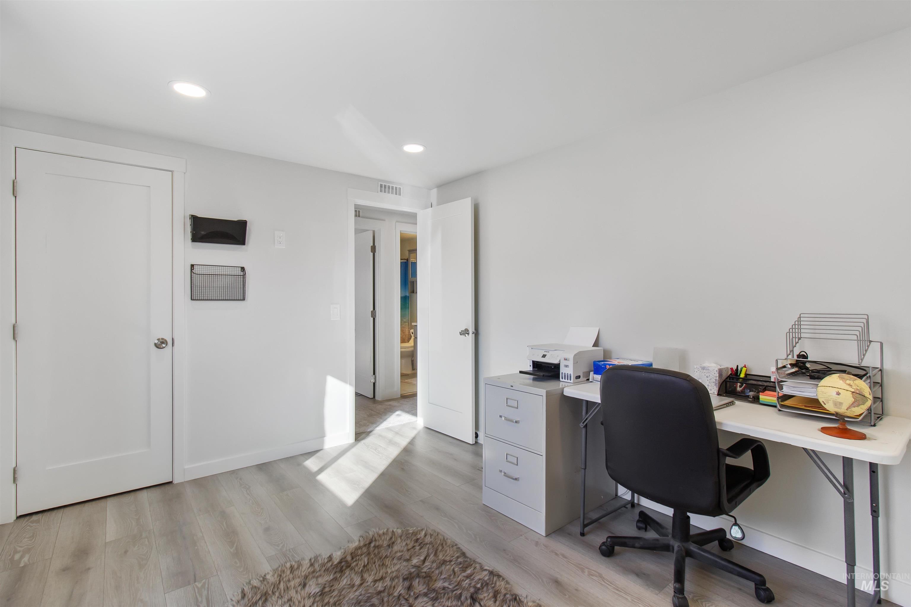 Kimberly, Idaho 83341, United States, 3 Bedrooms Bedrooms, ,2 BathroomsBathrooms,Residential,Active,240972