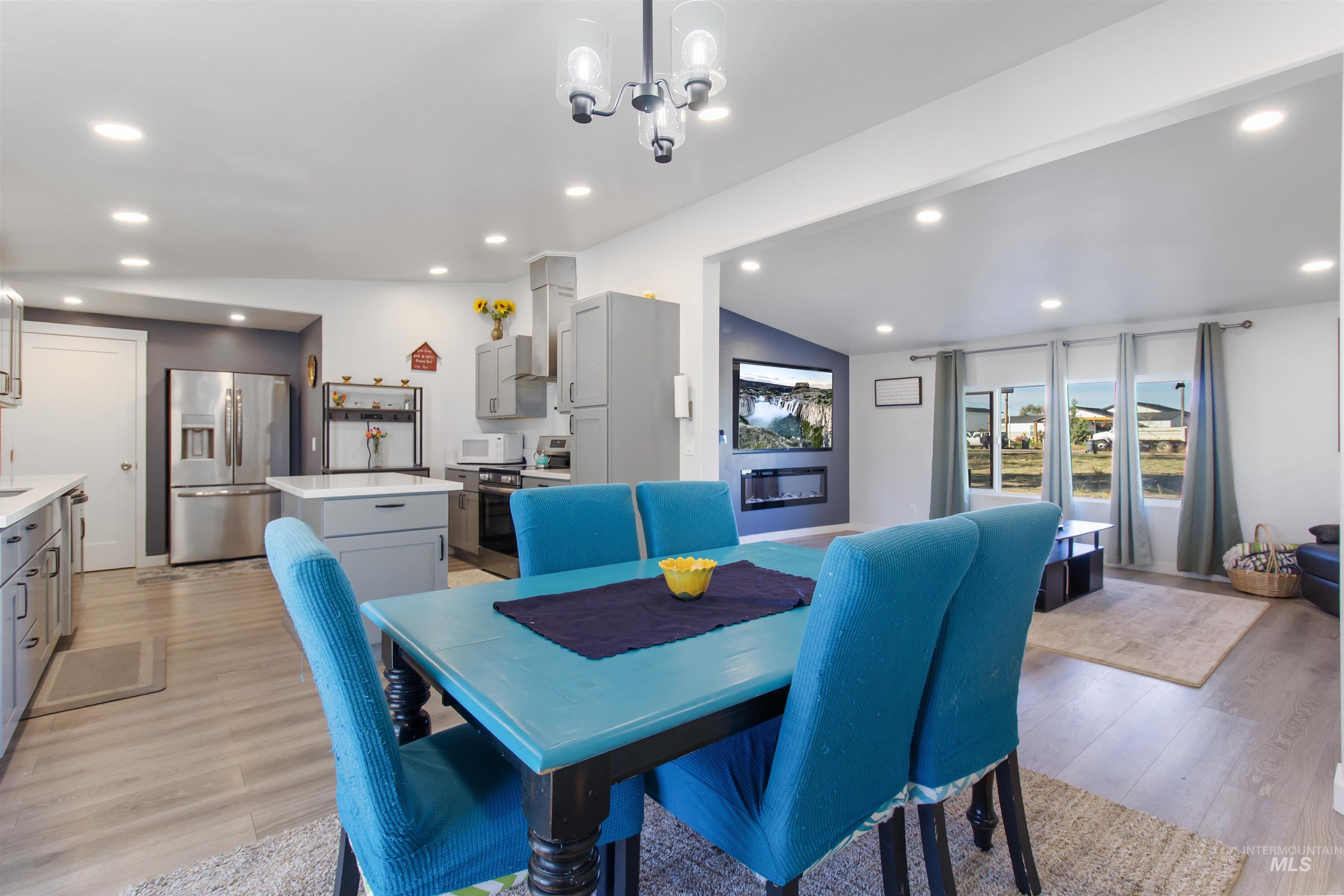 Kimberly, Idaho 83341, United States, 3 Bedrooms Bedrooms, ,2 BathroomsBathrooms,Residential,Active,240972