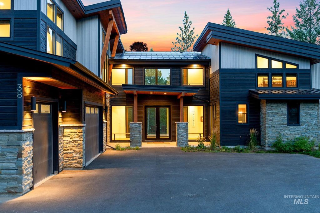 Photo of 38 Bella View Drive, McCall, ID 83638 (MLS # 98963450)