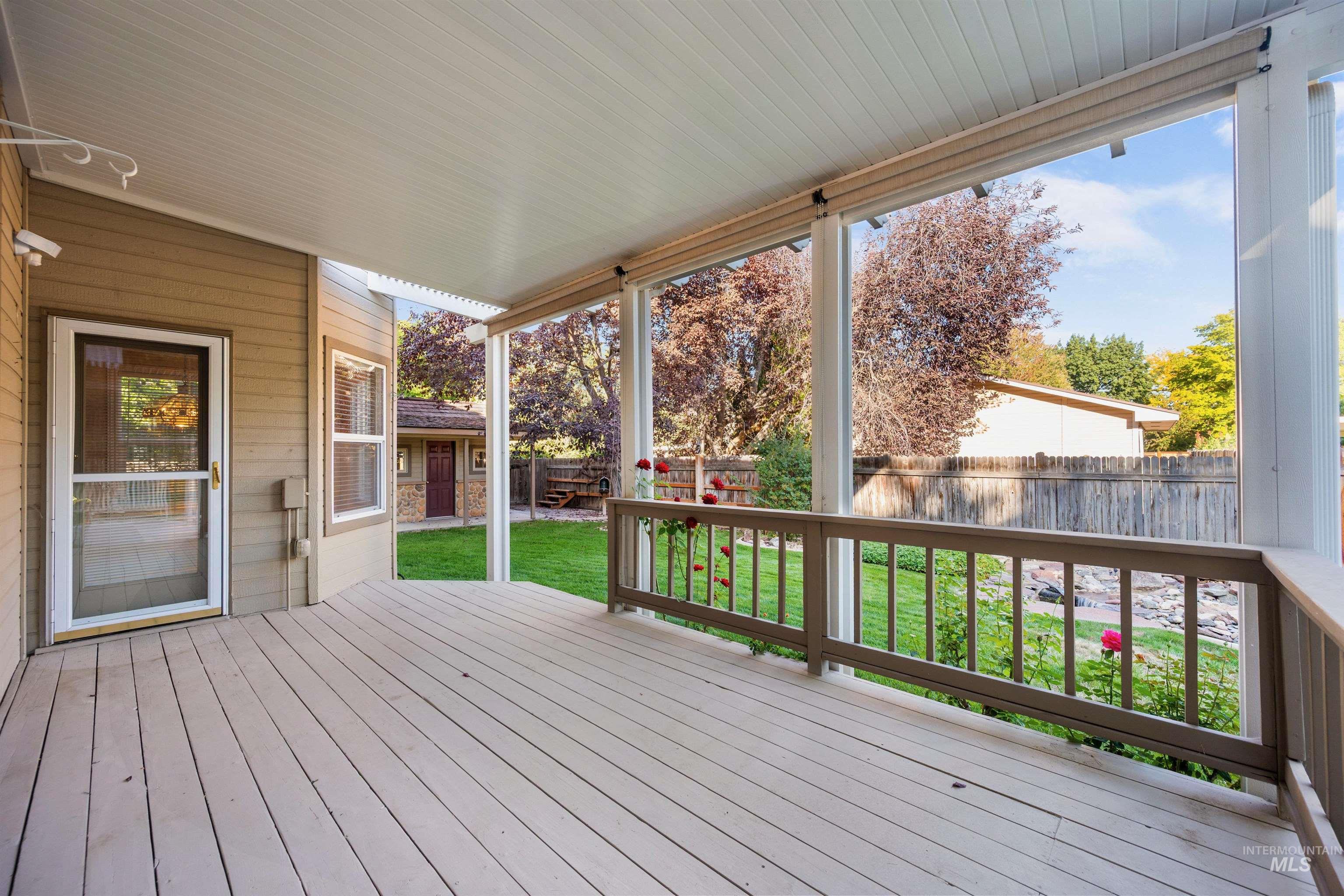 5076 N Samson Avenue