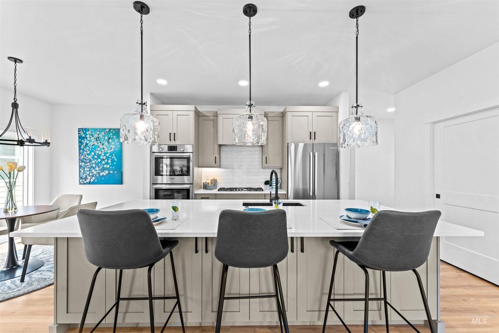 Photo of 9942 W Sunberry Ct, Star, ID 83669 (MLS # 98976645)