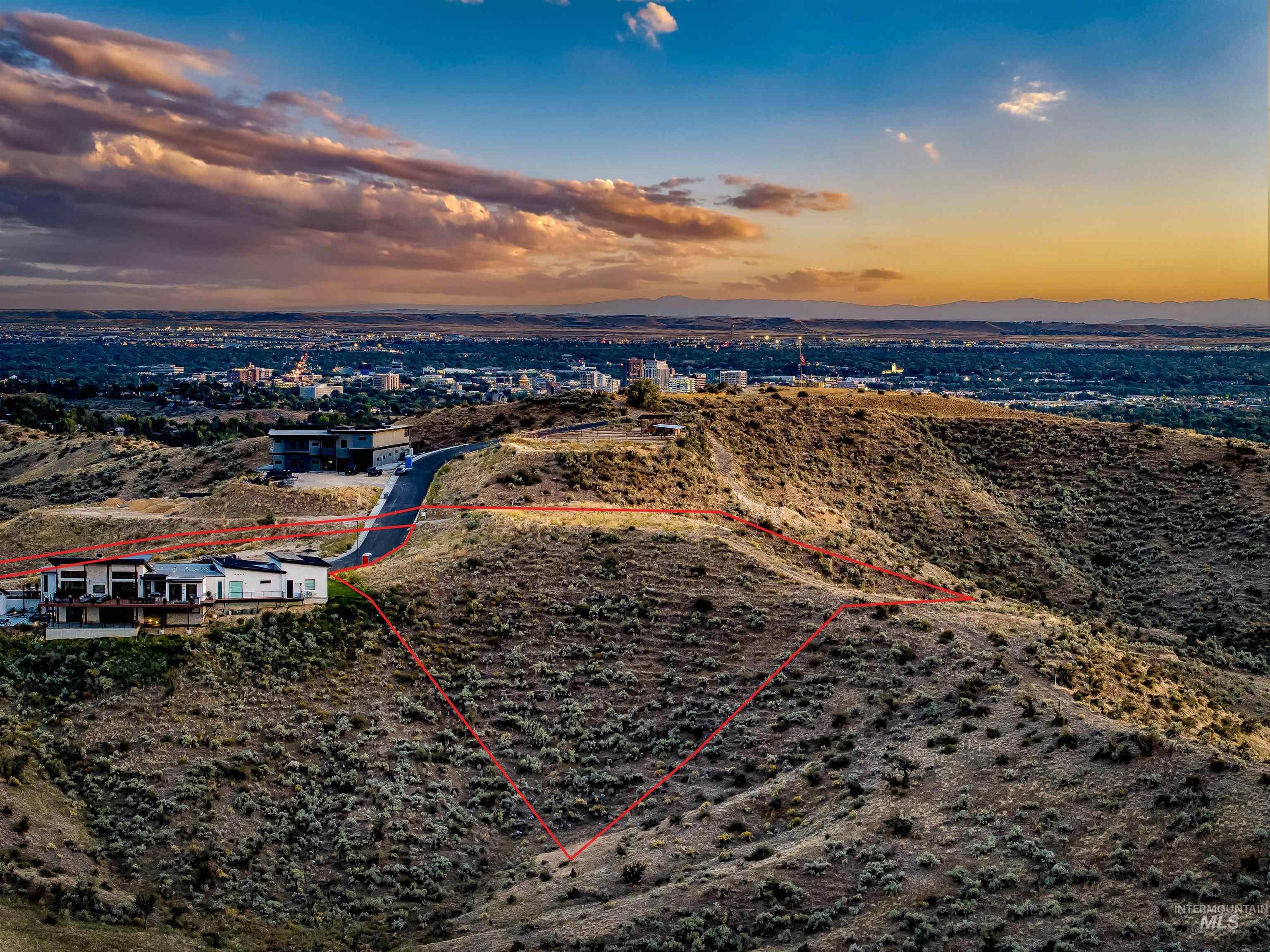 5129 N Becker Ridge Ln