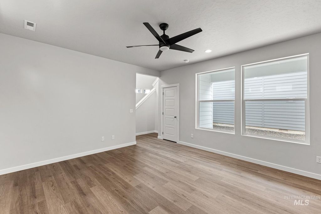 Photo of 6707 W Fairy Falls Dr, Meridian, ID 83646 (MLS # 98981852)