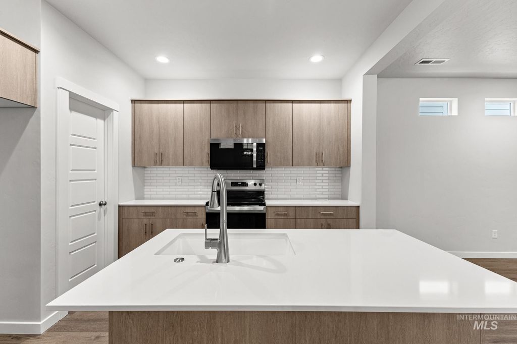 Photo of 6707 W Fairy Falls Dr, Meridian, ID 83646 (MLS # 98981852)