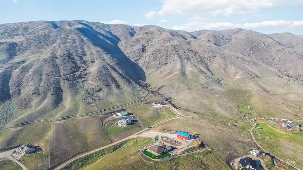 Photo of 25 River Ridge Court, Horseshoe Bend, ID 83629 (MLS # 98975985)