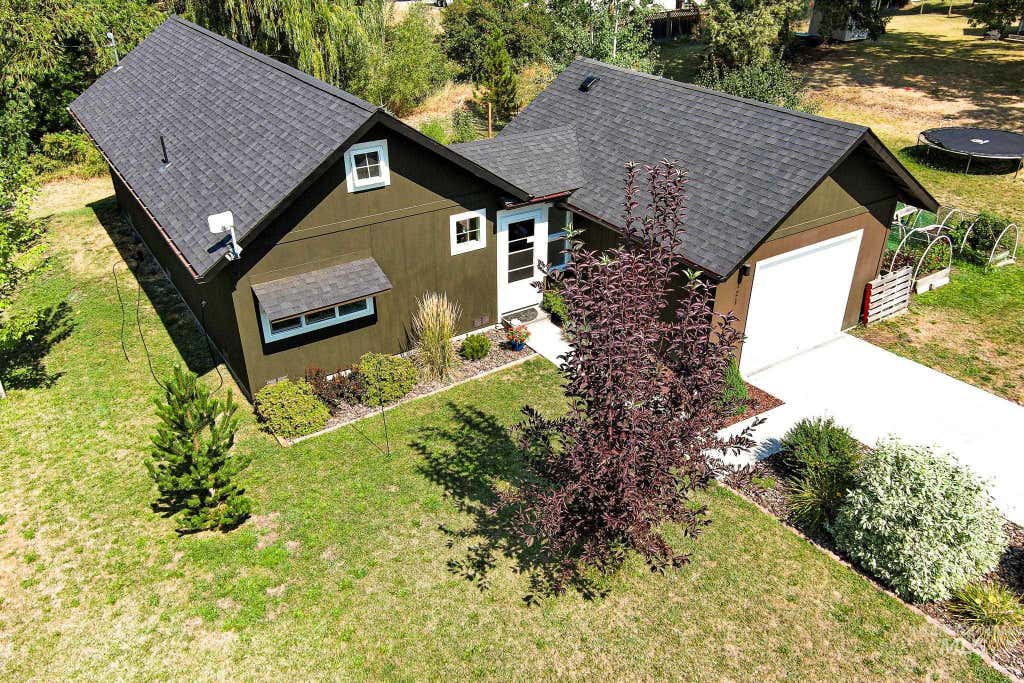 Photo of 121 W South 3rd Street, Grangeville, ID 83530 (MLS # 98996250)