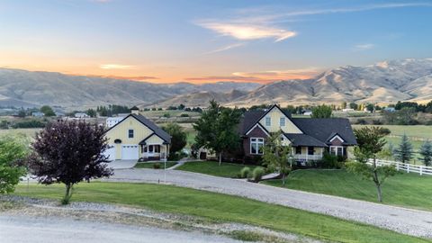 26 Maria Dr Horseshoe Bend ID 83629