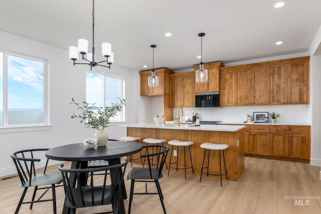 Photo of 1865 W Blue Lightning St, Middleton, ID 83644 (MLS # 98971411)