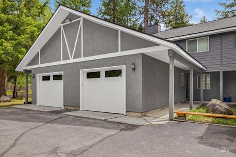 Photo of 812 Carico Court #B2, McCall, ID 83638 (MLS # 98991277)