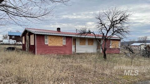 Photo of 203 California Ave, Council, ID 83612 (MLS # 98984533)