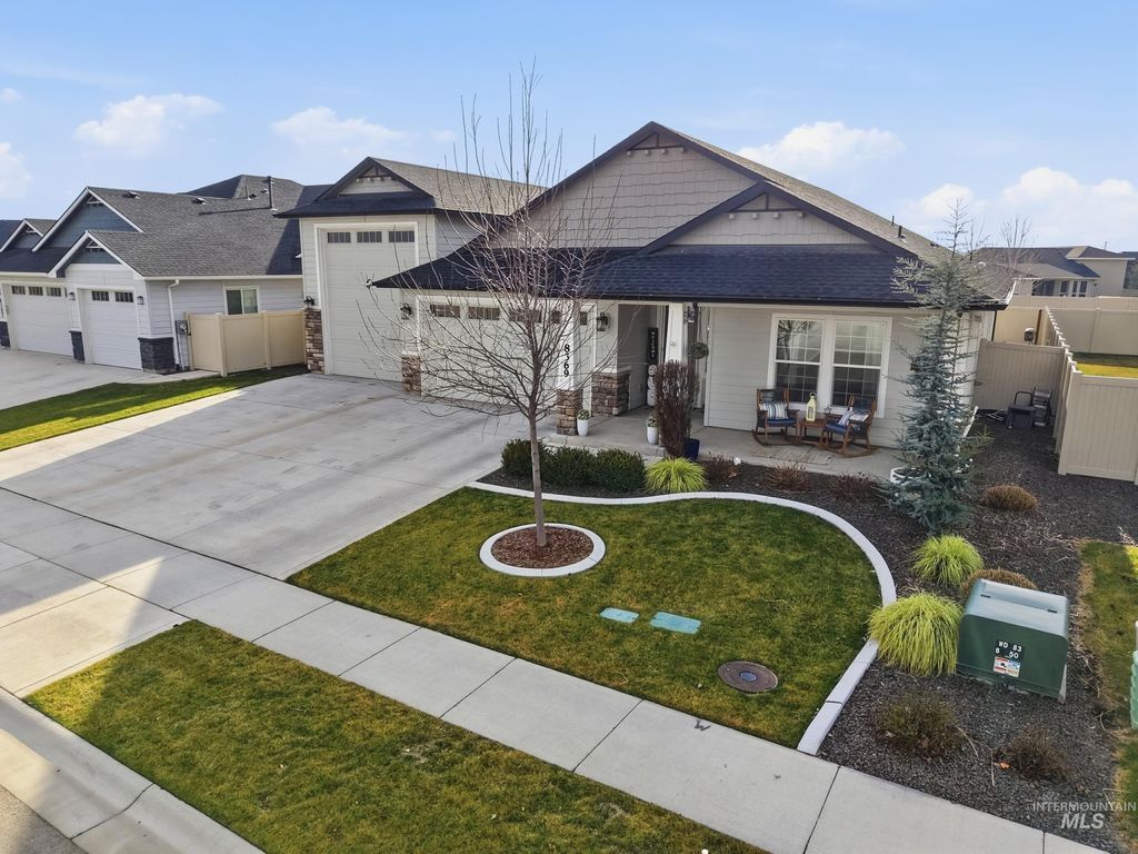 Photo of 8369 E Sunray Dr, Nampa, ID 83687 (MLS # 98971854)