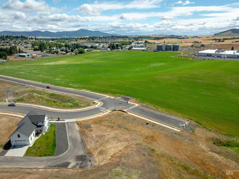 Photo of TBD Conestoga St (Block 9, Lot 2), Moscow, ID 83843 (MLS # 98954294)
