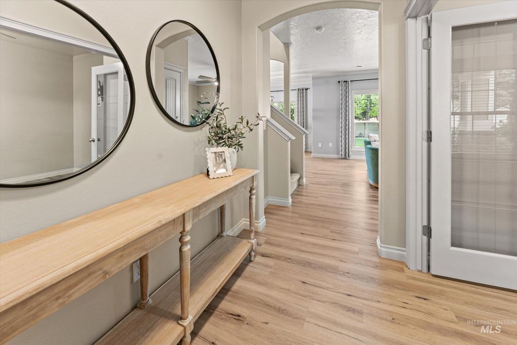 Photo of 3454 S Capulet Way, Meridian, ID 83642 (MLS # 98982336)