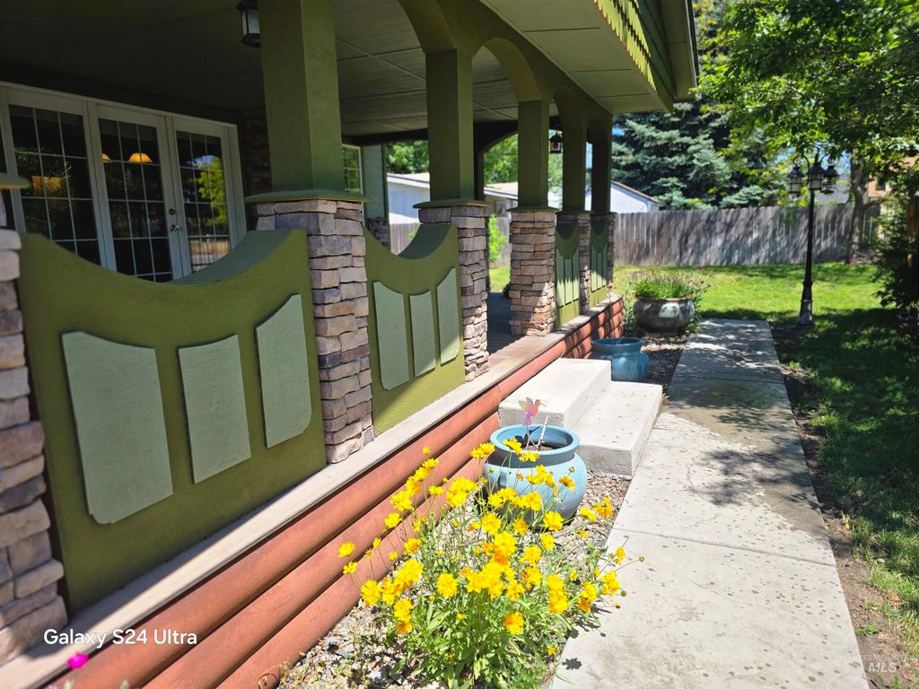Photo of 1334 Cascade Rd, Emmett, ID 83617 (MLS # 98988576)