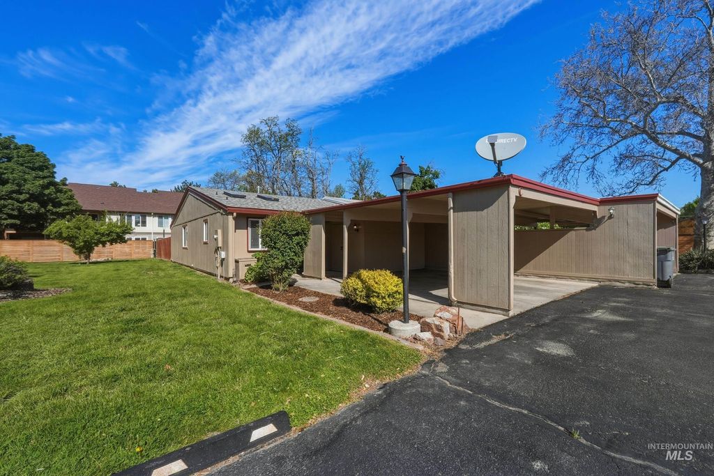 Photo of 4747 W Albion Ct #Unit C, Boise, ID 83705 (MLS # 98984978)