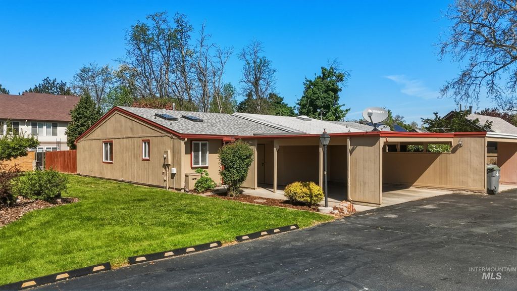 Photo of 4747 W Albion Ct #Unit C, Boise, ID 83705 (MLS # 98984978)