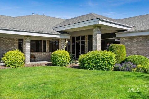 Photo of 1415 N Fillmore St #Unit 701, Twin Falls, ID 83301 (MLS # 98988706)