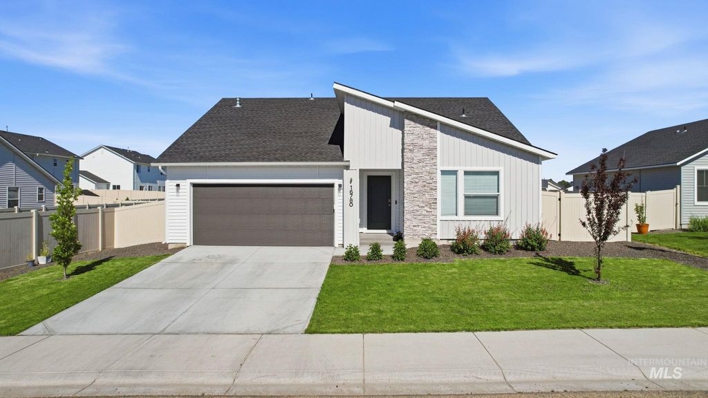 Photo of 16780 Breton Way, Caldwell, ID 83607 (MLS # 98989836)