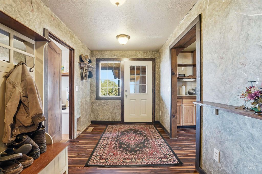 Photo of 1252 Mesa Rd, Mesa, ID 83643 (MLS # 98974456)