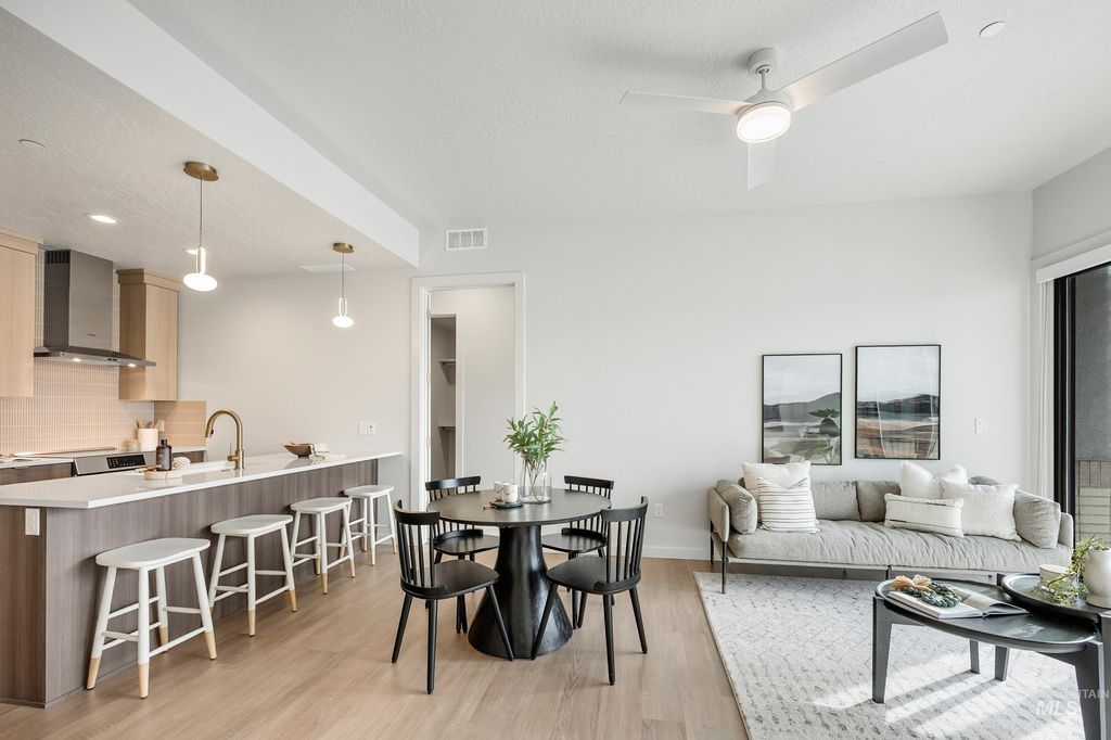 Photo of 4340 E Haystack St #102, Boise, ID 83716 (MLS # 98977349)