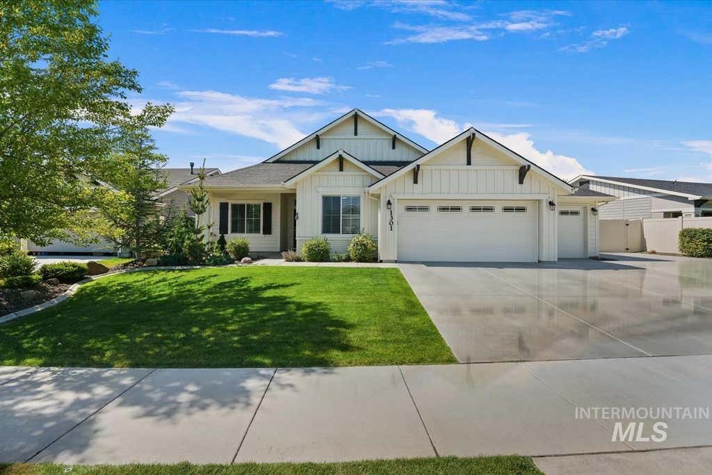 Photo of 1301 E Timber Trail Dr, Kuna, ID 83634 (MLS # 98991142)