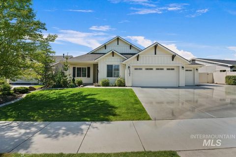Photo of 1301 E Timber Trail Dr, Kuna, ID 83634 (MLS # 98991142)