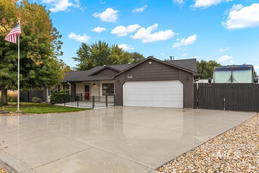Photo of 2130 1st Ave N, Payette, ID 83661 (MLS # 98963729)