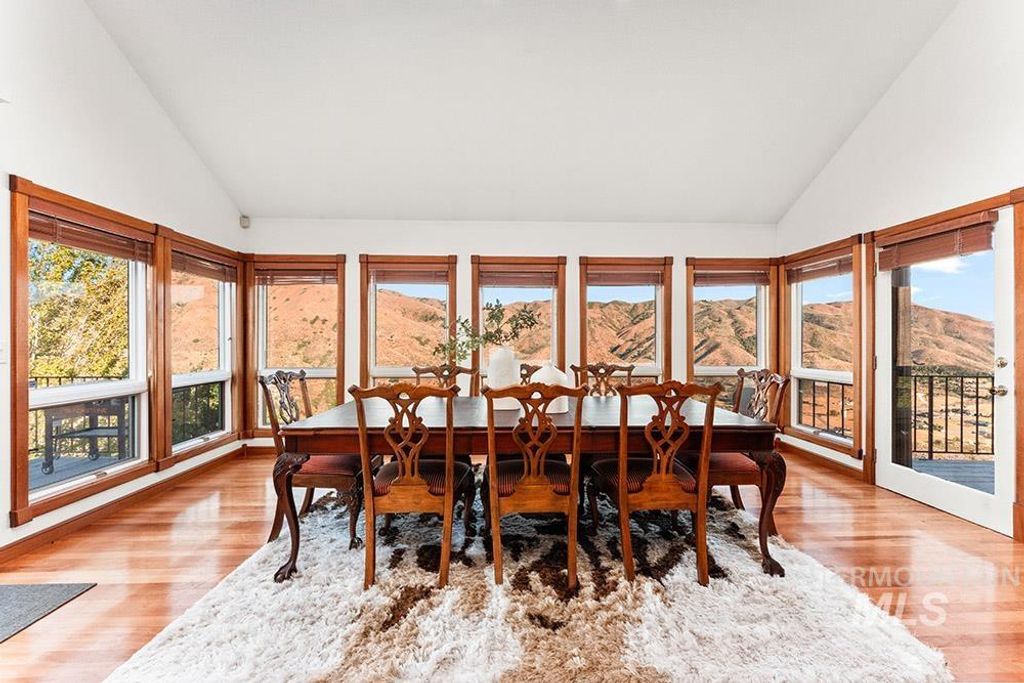 Photo of 41 Whitehawk Way, Boise, ID 83716 (MLS # 98955072)