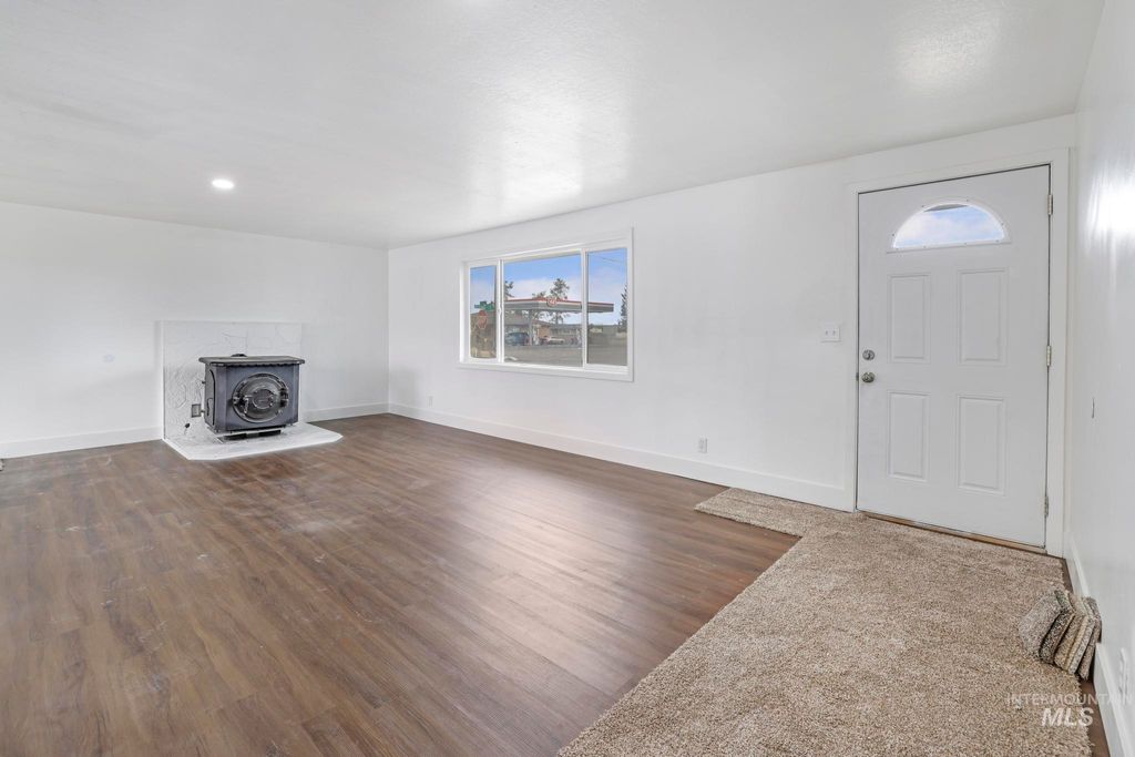 Photo of 201 E 27th St, Burley, ID 83318 (MLS # 98973117)