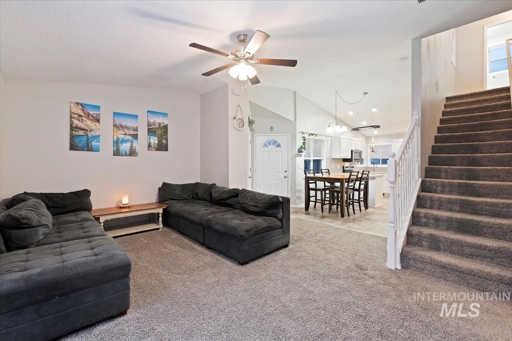 Photo of 823 Heartland Ct, Nampa, ID 83686 (MLS # 98966695)