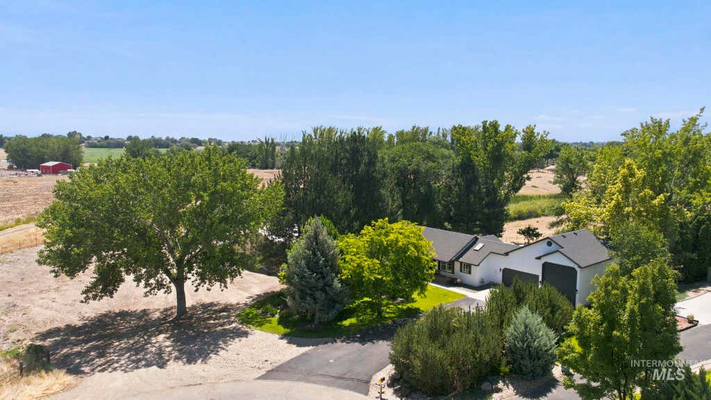 Photo of 24864 Coventry Drive, Caldwell, ID 83607 (MLS # 98993424)