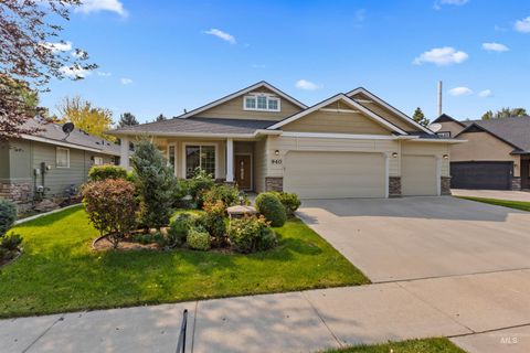 940 W Heather Woods Dr Nampa ID 83686