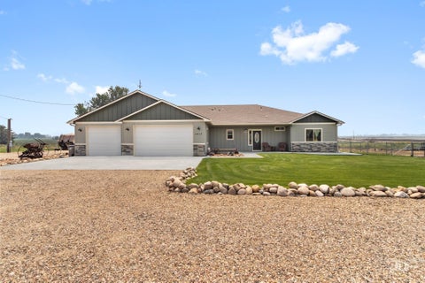 Photo of 4915 W Deer Flat Rd, Kuna, ID 83634 (MLS # 99000918)
