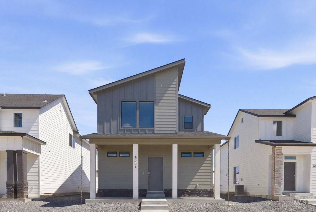 Photo of 4302 N Camp Creek Ave, Meridian, ID 83646 (MLS # 98983681)
