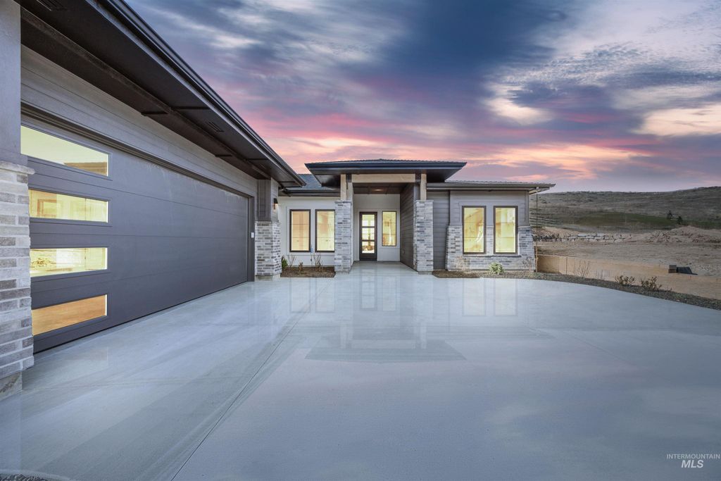 Photo of 7237 N Firhill Pl, Eagle, ID 83616 (MLS # 98977178)