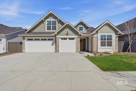 Photo of 1010 E Crescendo St, Meridian, ID 83642 (MLS # 98981727)