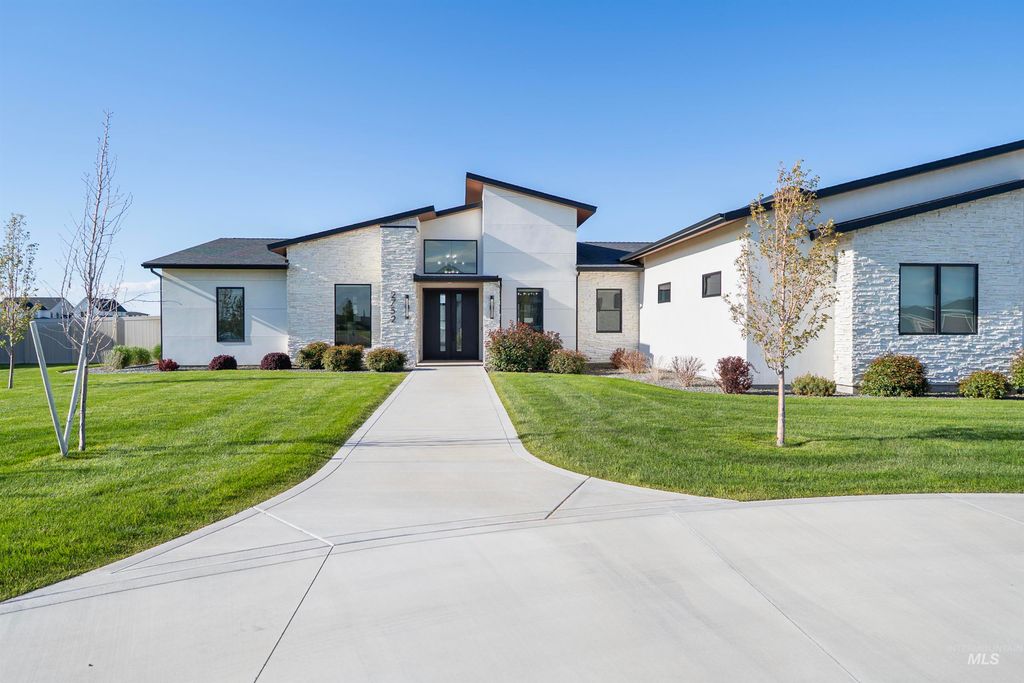 Photo of 2752 E 4206 N, Twin Falls, ID 83301 (MLS # 98983941)
