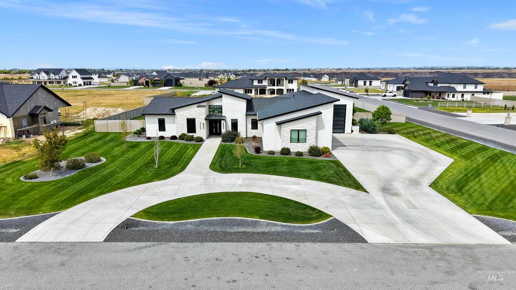 Photo of 2752 E 4206 N, Twin Falls, ID 83301 (MLS # 98983941)