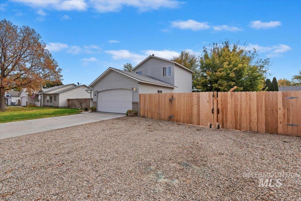 Photo of 589 W Halverson ST, Middleton, ID 83644 (MLS # 99005047)