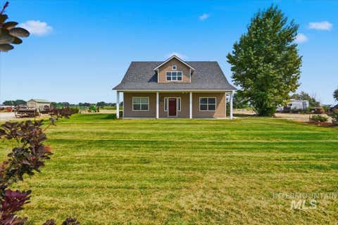Photo of 1932 Miller Rd, Adrian, OR 97901 (MLS # 98997196)