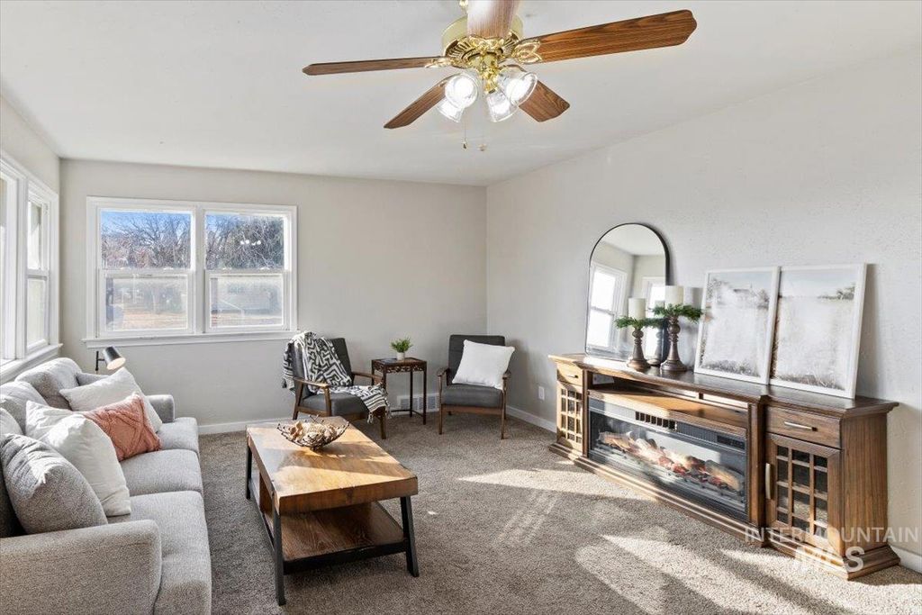 Photo of 502 E 13th St, Burley, ID 83318 (MLS # 98968903)