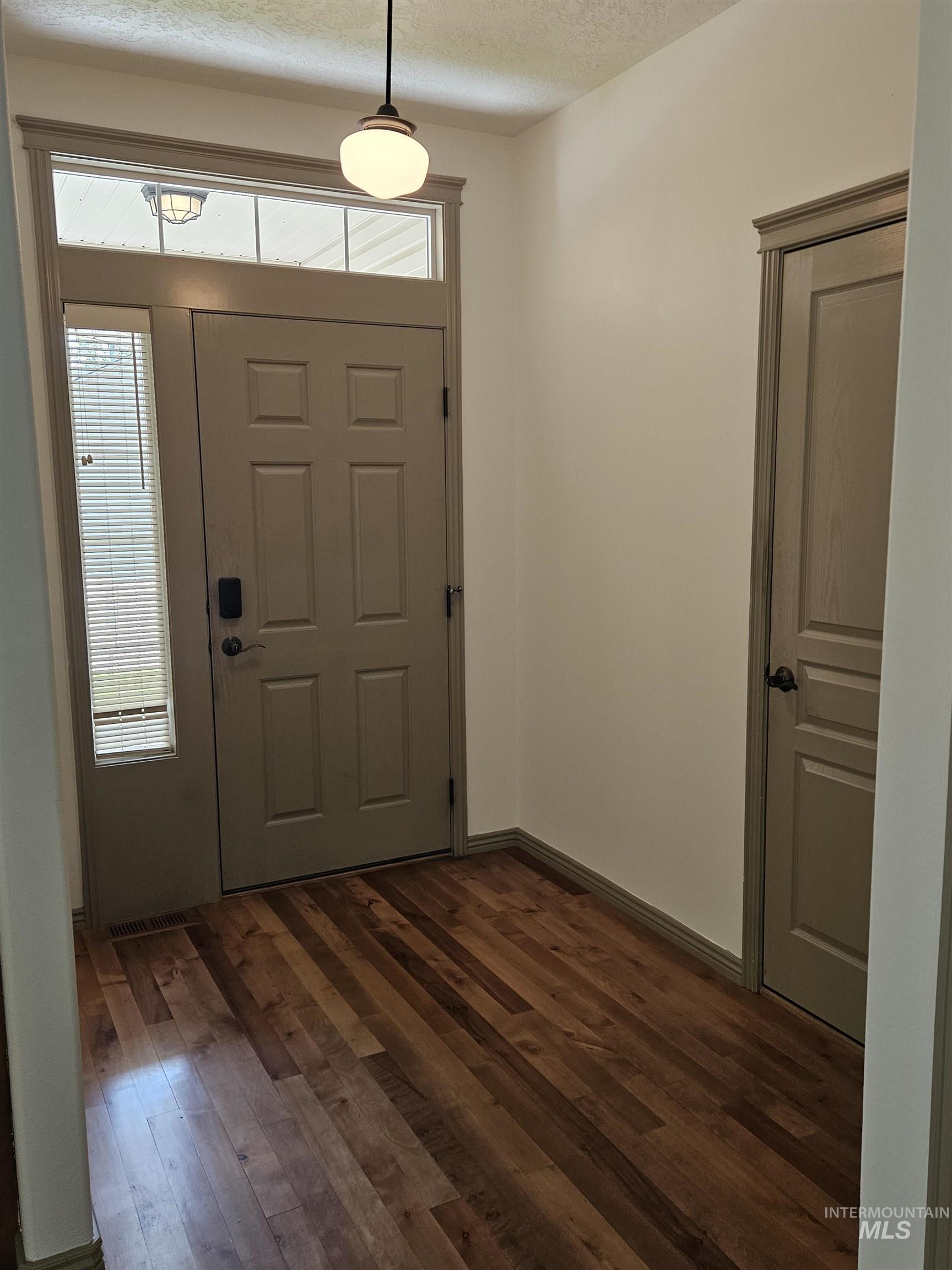 336 S Golden Eagle Lane