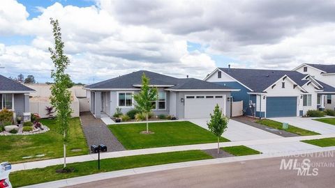 Photo of 12959 S Nuova Way, Nampa, ID 83686 (MLS # 98973480)